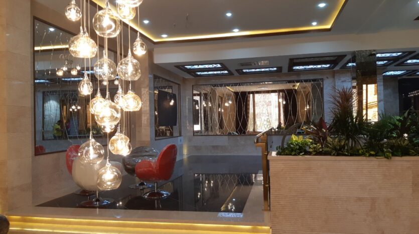 فروش واحد 270 متری برج پارلمان